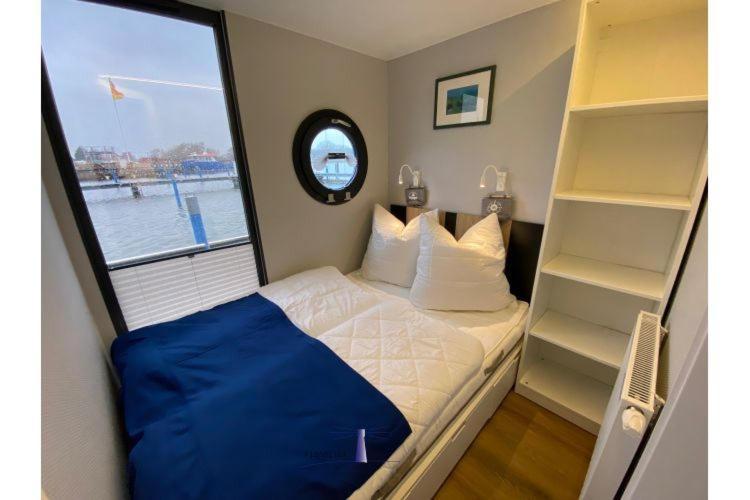 Hausboot Fjord Vela Mit Biosauna In Barth Ngoại thất bức ảnh